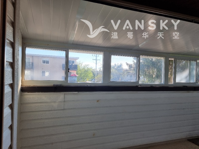 250226155506_9 sun room.jpg